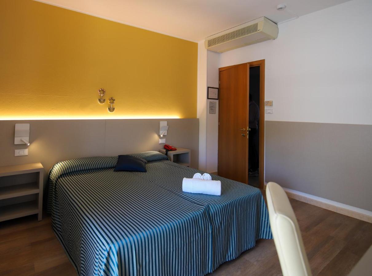 Stockholm Hotel 3*